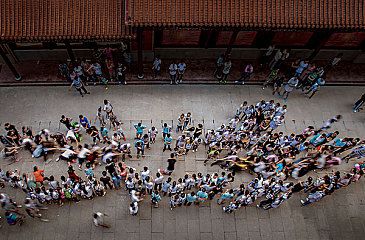 热身赛库鸟传射萨拉赫破门利物浦21逆转夺搭配